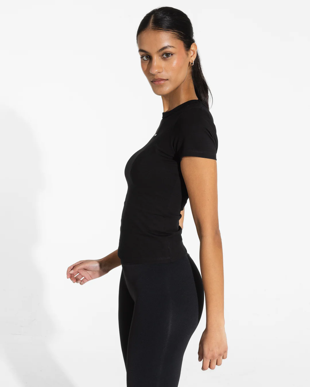 Annie T-Shirt - Black - Image 4