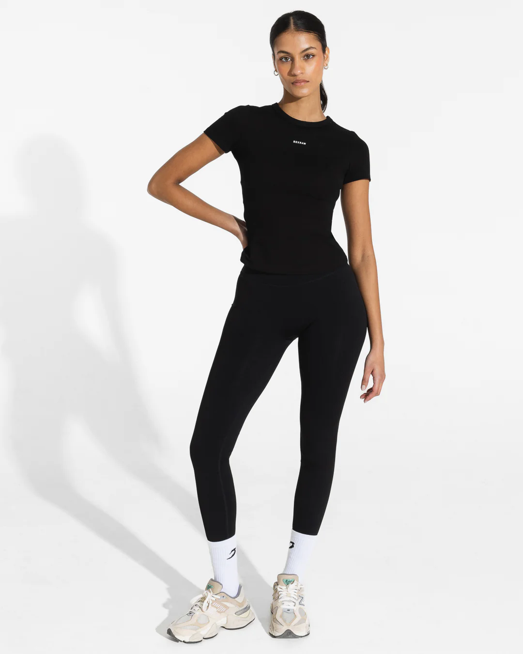 Annie T-Shirt - Black - Image 8