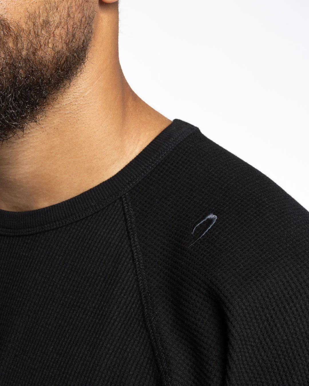 Tunero Raw Edge Crew - Black - Image 8